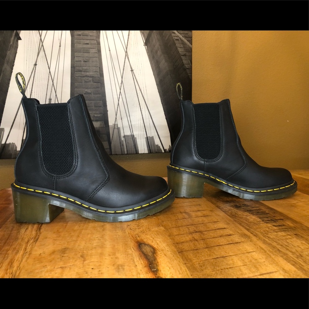 DR. MARTENS CADENCE WOMEN'S LEATHER HEELED BOOTS